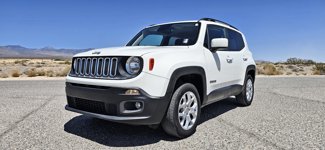 Used 2018 Jeep Renegade Latitude w/ Popular Equipment Group image 1