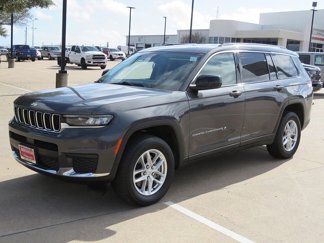 Used 2023 Jeep Grand Cherokee L Laredo image 1