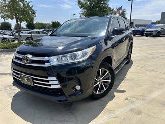 Used 2017 Toyota Highlander XLE image 1