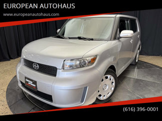 Used 2010 Scion xB image 1