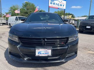 Used 2017 Dodge Charger SE w/ Blacktop Package image 1