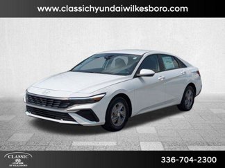 New 2025 Hyundai Elantra SE image 1