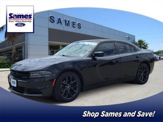 Used 2020 Dodge Charger SXT w/ Blacktop Package image 1
