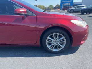 Used 2017 Toyota Camry SE video 2