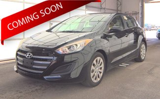 Used 2016 Hyundai Elantra GT image 1