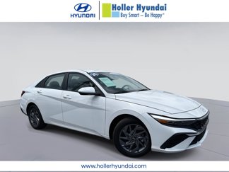 Certified 2024 Hyundai Elantra SEL image 1