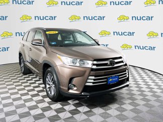 Used 2018 Toyota Highlander XLE image 1