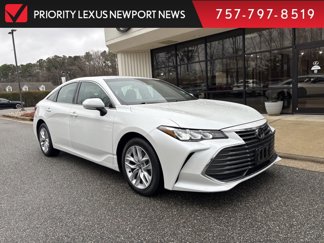 Used 2022 Toyota Avalon XLE image 1