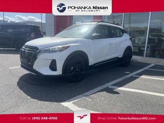 Used 2023 Nissan Kicks SR w/ SR Premium Package image 1