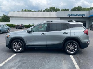 Used 2023 GMC Terrain SLT image 1