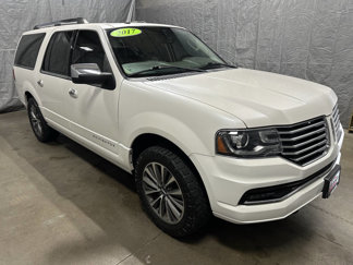 Used 2017 Lincoln Navigator L Select image 1
