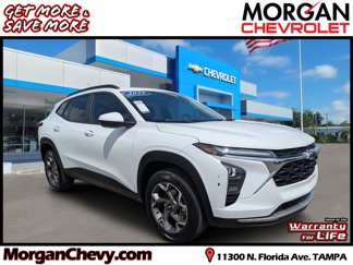 Used 2025 Chevrolet Trax LT w/ Driver Confidence Package image 1