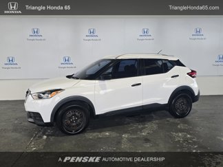 Used 2019 Nissan Kicks S image 1
