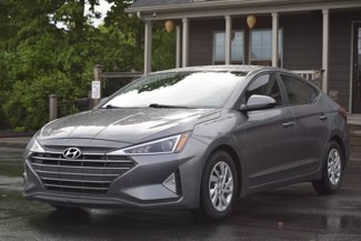 Used 2019 Hyundai Elantra SE image 1