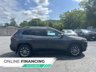Used 2019 Jeep Cherokee Latitude Plus w/ Cold Weather Group image 1