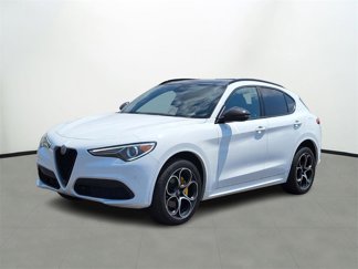 Used 2021 Alfa Romeo Stelvio Ti Sport image 1