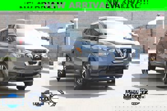 Used 2019 Nissan Kicks SV image 1