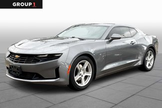 Used 2020 Chevrolet Camaro LT image 1