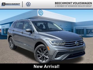 Used 2022 Volkswagen Tiguan SE image 1