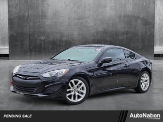 Used 2013 Hyundai Genesis 2.0T image 1