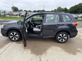 Used 2017 Subaru Forester 2.5i w/ Alloy Wheel Package image 1