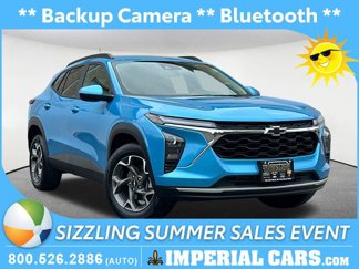 Used 2025 Chevrolet Trax LT image 1