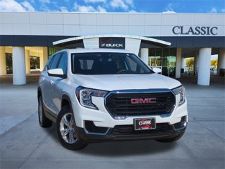 Used 2024 GMC Terrain SLE image 1