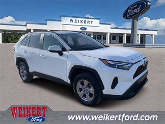 Used 2024 Toyota RAV4 XLE image 1
