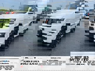 Used 2019 Jeep Grand Cherokee Altitude image 1