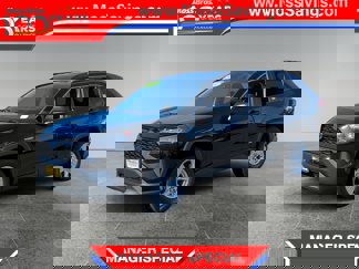 Used 2021 Toyota RAV4 LE image 1