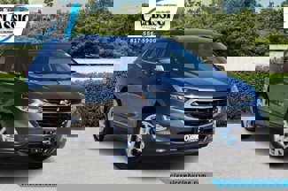 Used 2019 Chevrolet Equinox LT image 1