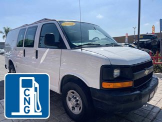 Used 2011 Chevrolet Express 2500 image 1
