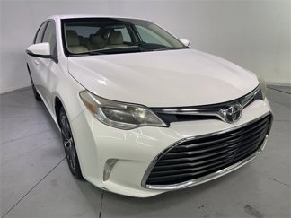 Used 2016 Toyota Avalon XLE image 1
