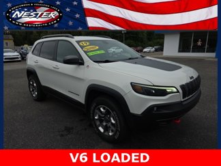 Used 2019 Jeep Cherokee Trailhawk w/ Comfort/Convenience Group image 1