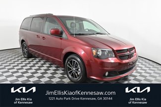 Used 2019 Dodge Grand Caravan GT image 1