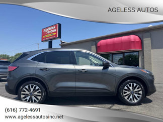 Used 2020 Ford Escape Titanium image 1