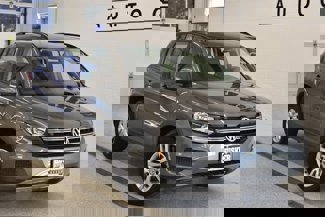 Used 2016 Volkswagen Tiguan S image 1