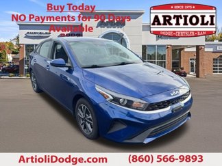 Used 2023 Kia Forte LXS image 1