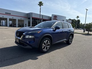 Used 2023 Nissan Rogue SV image 1
