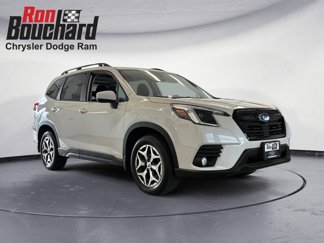 Used 2022 Subaru Forester Premium image 1