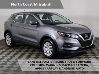 Used 2020 Nissan Rogue Sport S image 1