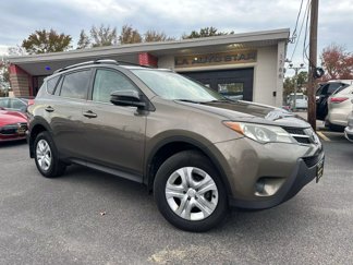Used 2013 Toyota RAV4 LE image 1
