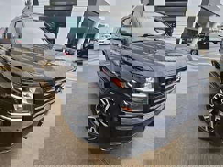Used 2018 Chevrolet Suburban Premier image 1