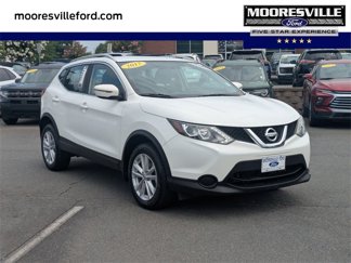 Used 2017 Nissan Rogue Sport SV image 1