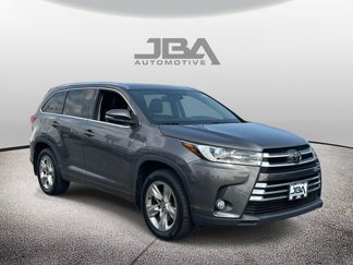 Used 2017 Toyota Highlander Limited image 1