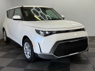 Used 2023 Kia Soul LX image 1