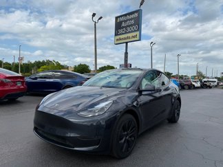 Used 2024 Tesla Model Y 2WD image 1