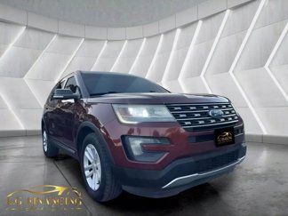 Used 2016 Ford Explorer XLT image 1