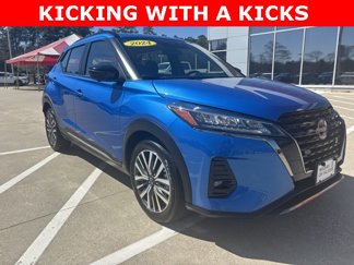 Used 2024 Nissan Kicks SR image 1