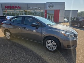 Used 2024 Nissan Versa S image 1
